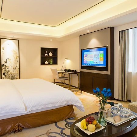 Noble Jasper Hotel Huizhou  Exteriör bild